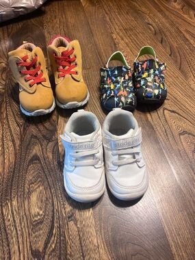 Toddler Sneakers Size 5 5c